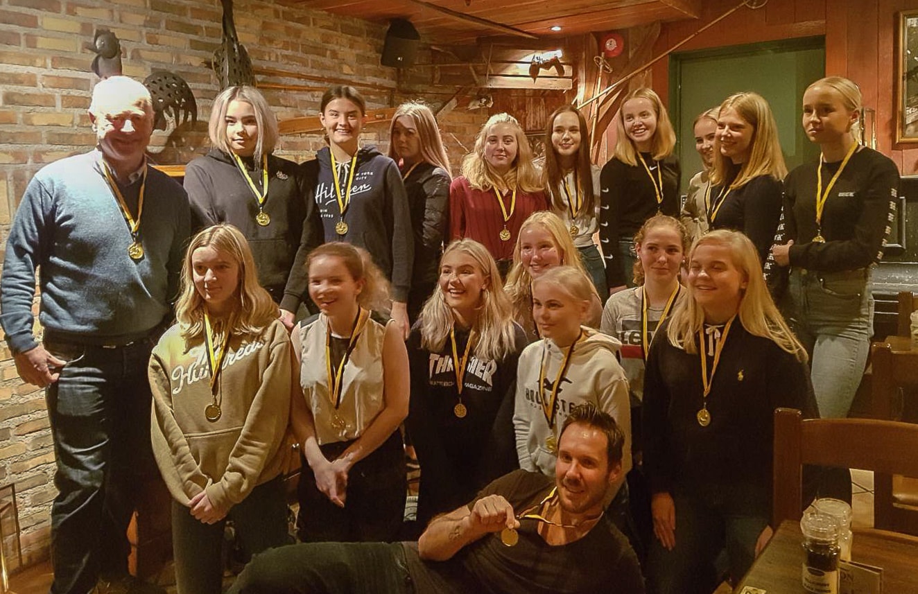 Jenter-15 på Europris Evje i helga!